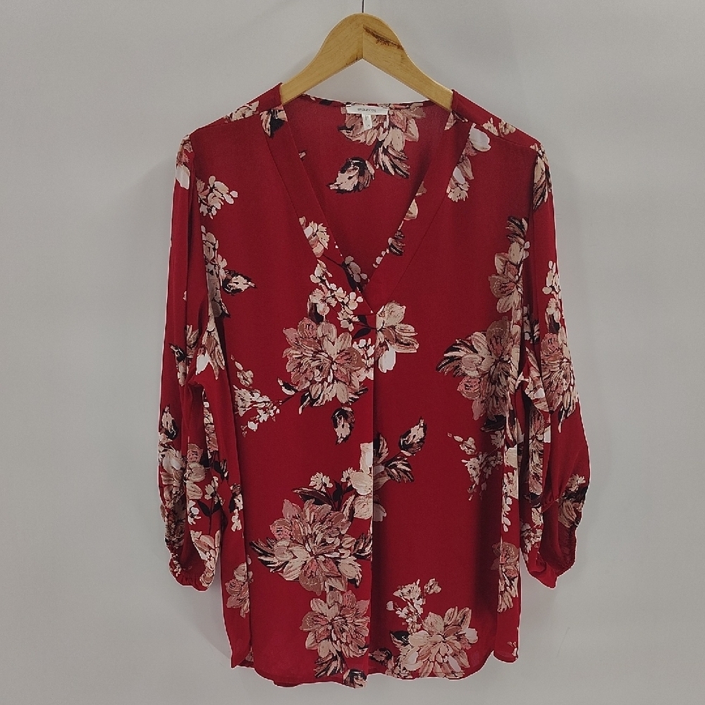Maurice's Blouse Size 1X Red Floral Print 3/4 Sleeve Sheer V Neck